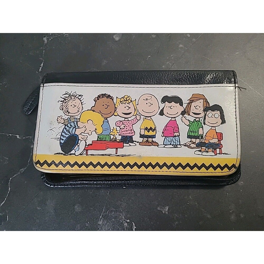 Peanuts Wristlet Wallet Charlie Brown & Peanuts Gang 2016 HTF 7" X 4"